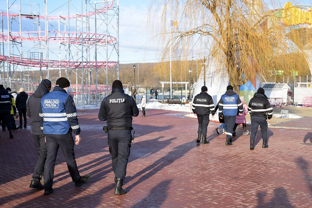 Guvernarea a luat sub asediu OrheiLand-ul. Poliția a alungat copiii din parc