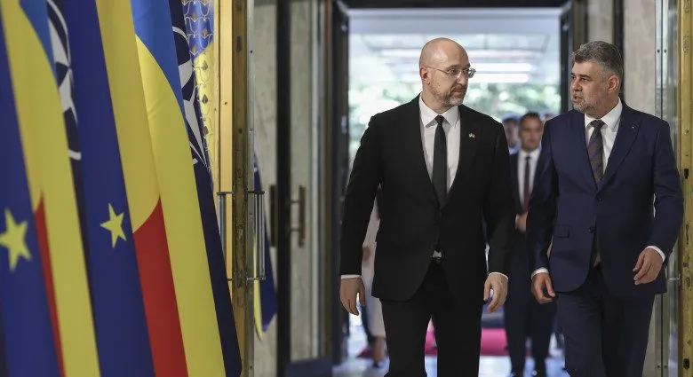 Prim-ministrul României i-a cerut premierului Ucrainei recunoașterea inexistenței limbii ”moldovenești”