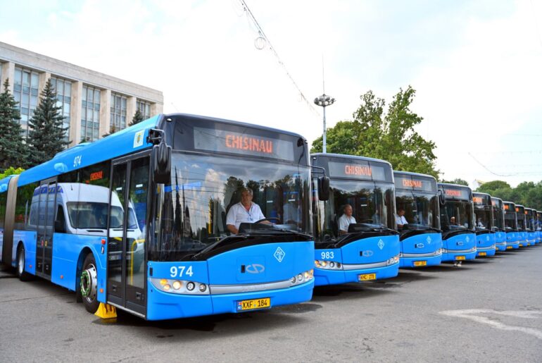 Astăzi, Primăria Chișinău a deschis o rută nouă de autobuz către orașul Codru. Vezi cum va circula.