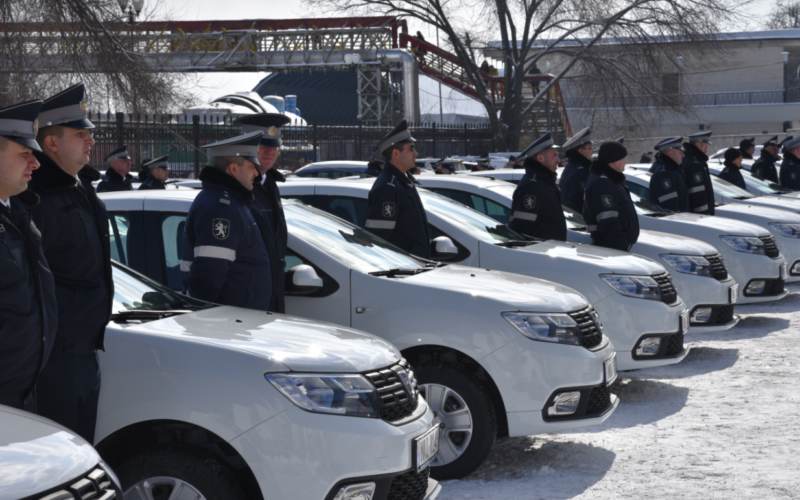 Poliția Națională a Republicii Moldova sărbătorește astăzi 33 de ani de la înființare.